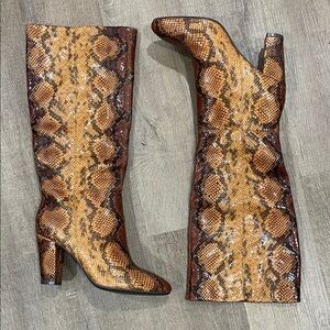 WHITE MOUNTAIN | Faux Snakeskin | Regular Tall Shaft Boots | Great Condition